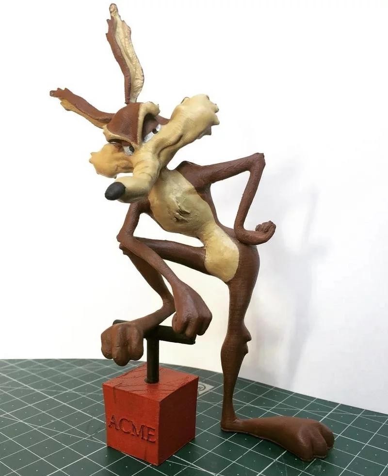 Looney Tunes Wile E Coyote | 3D printed Figure | Hand-Painted